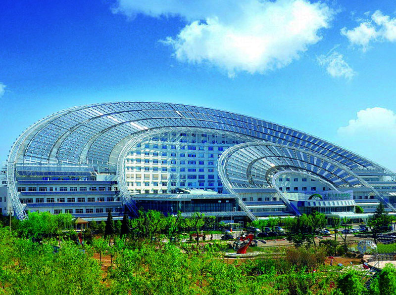 La Vallée solaire de Chine, le plus grand centre d’étude sur l’énergie solaire du monde (CNSPHOTO)